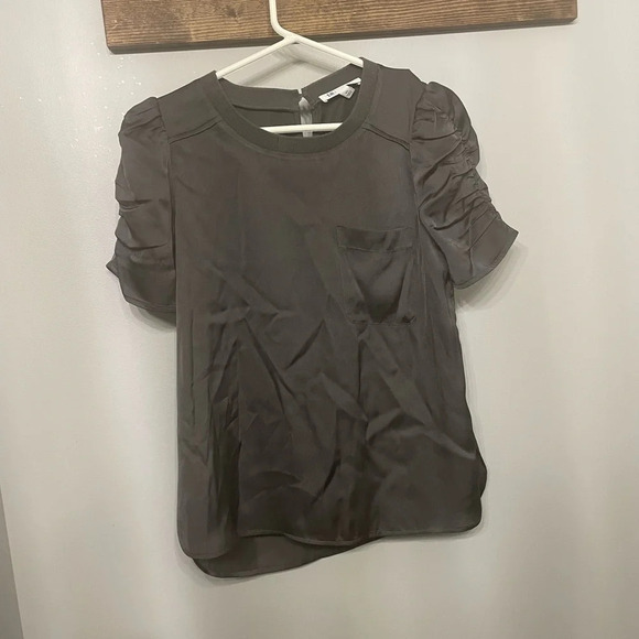 NWT grey T-shirt Nordstroms Rack size xs - Picture 6 of 10